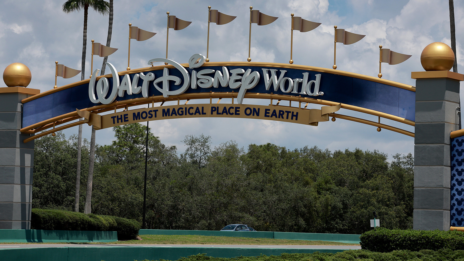 We Guarantee to Make Your Next Disney Vacation Magical - Magic Makers  Travel
