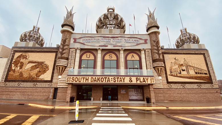 exterior of Corn Palace