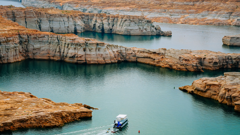 Boating on Lake Powell