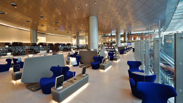 Business class lounge in Qatar