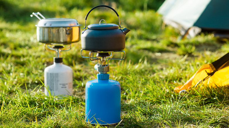 camping propane tanks and stoves