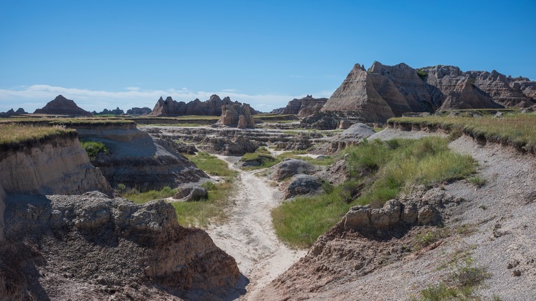 Dirt Castle Trail in Badlands National Park