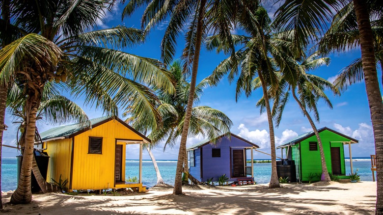 bungalows on Belize beach