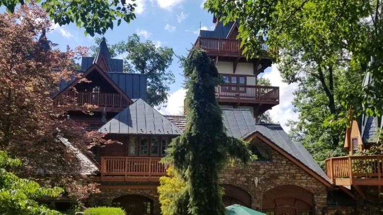 Peak of Landoll's Mohican Castle