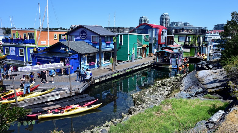 House boats along Fisherman's Wharf