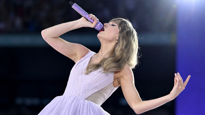 Taylor Swift onstage