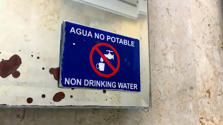 Water sign in Mexico