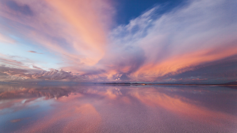 Salar de Uyuni sunset