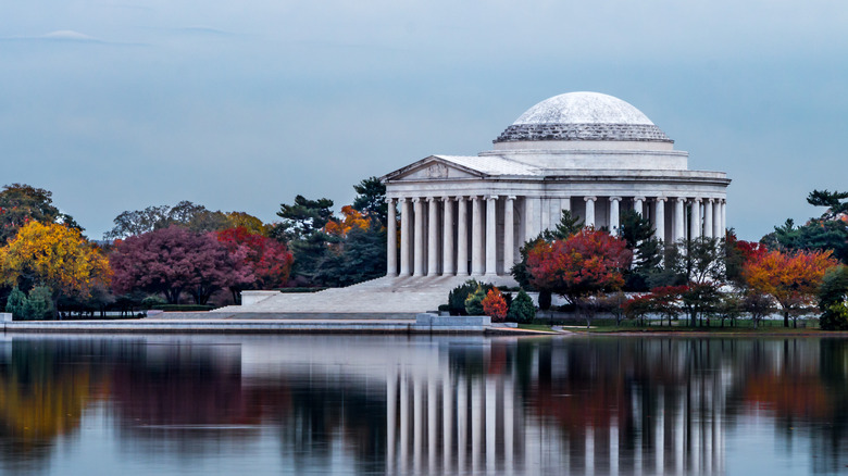 Lincoln Memorial over water