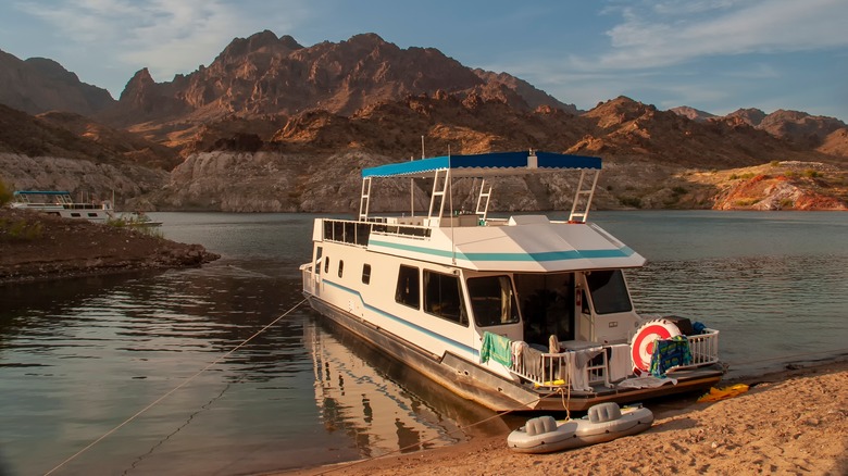 Houseboat on Lake Mead