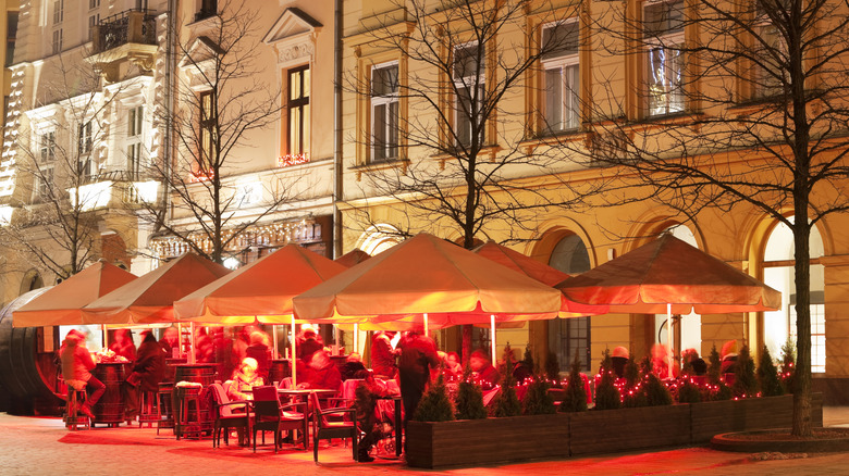 Street restaurant Kraków at night