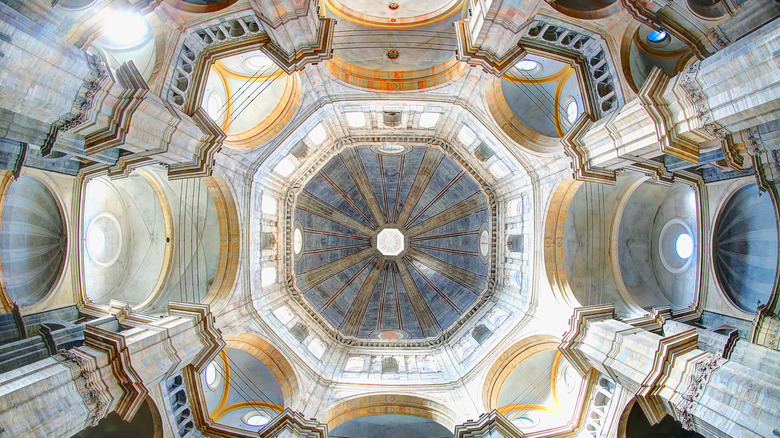 Looking up at the dome ceiling in the Cathedral of Pavia