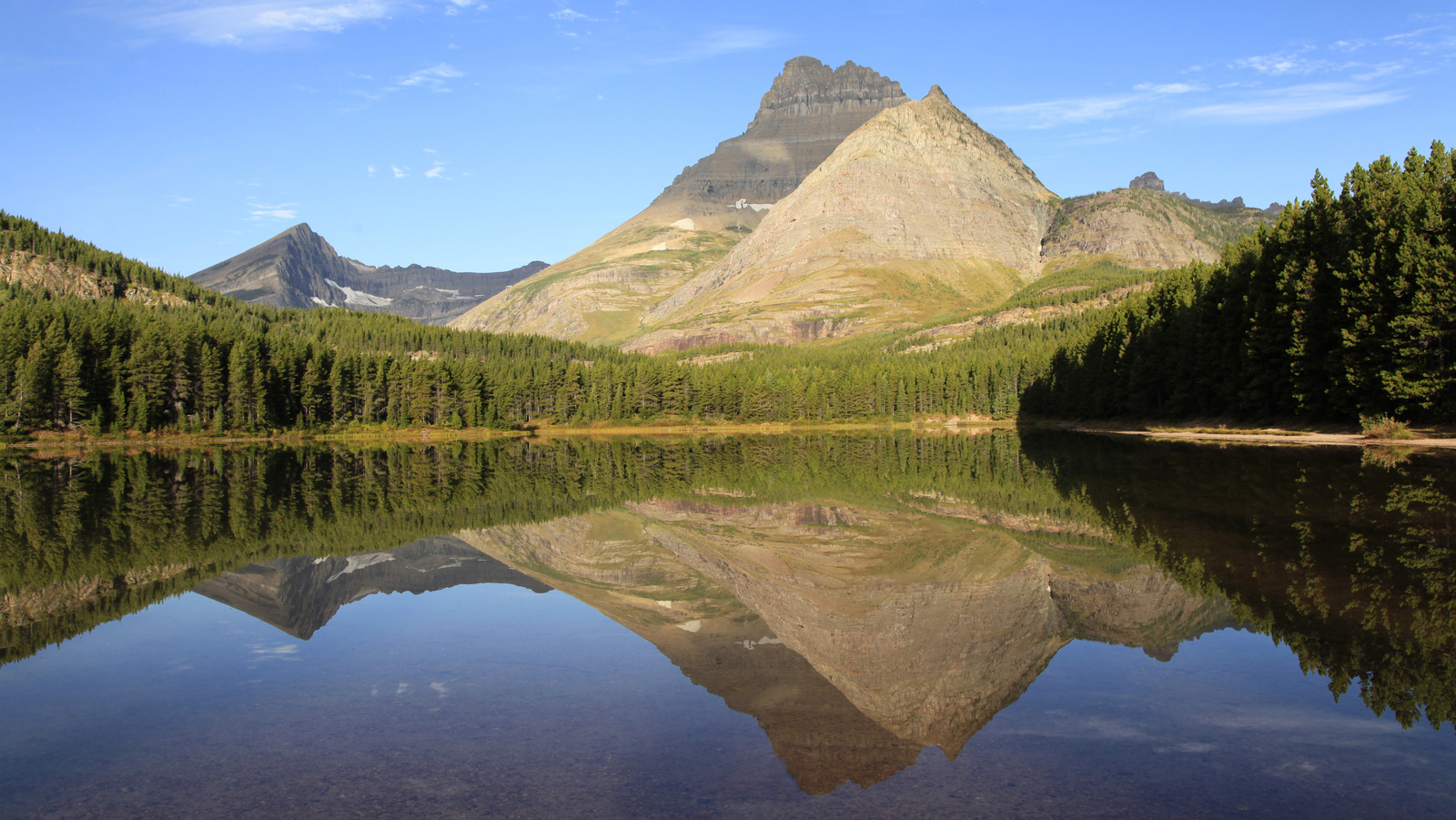 One Of The Best Hikes In Glacier National Park That The Whole Family ...