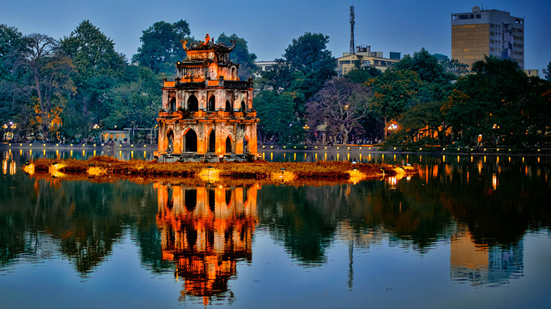 Thap Rua Turtle Tower Hoan Kiem Lake Hanoi at dusk