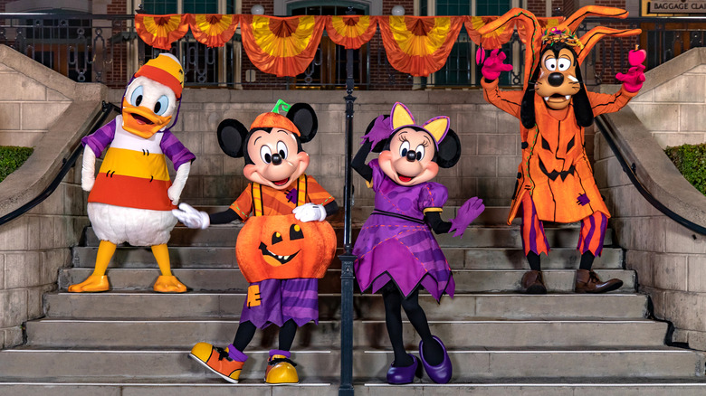 Mickey and friends in Halloween costumes