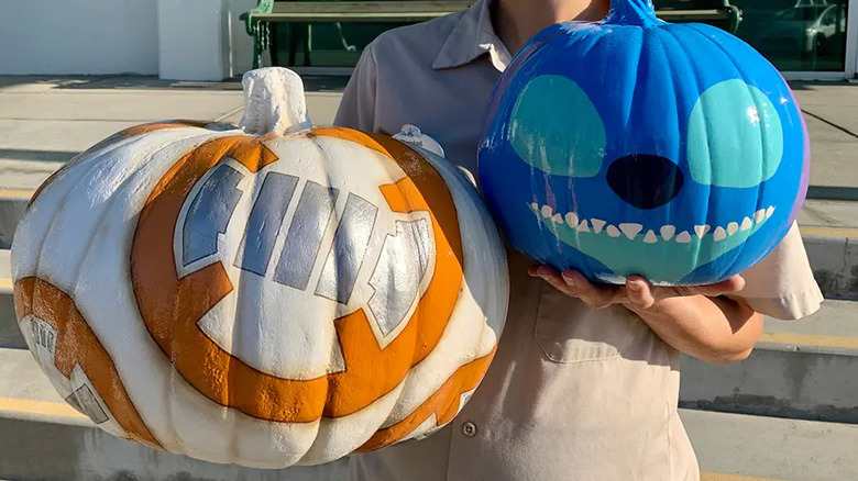 BB-8 and Stitch pumpkins