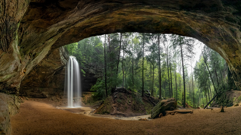 Recess cave and waterfall