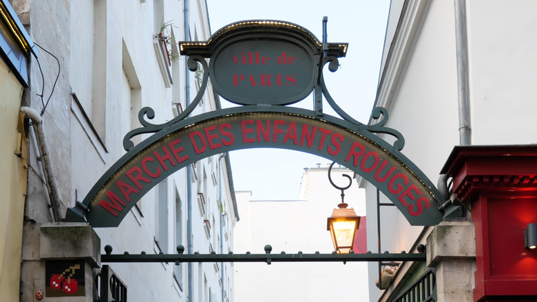 Sign outside the Marché des Enfants Rouges in Paris