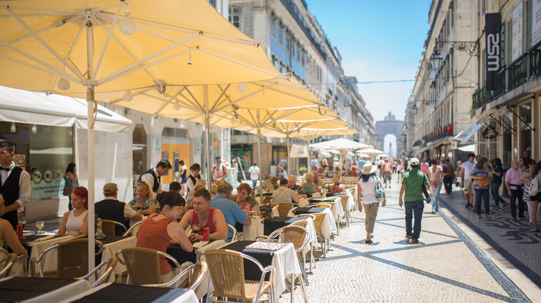 people dining on Lisbon street