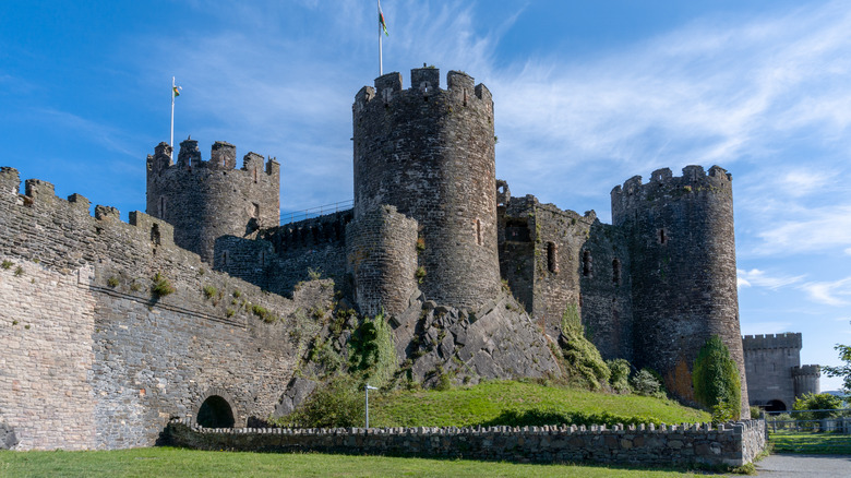 Daytime view of Conwy Castle