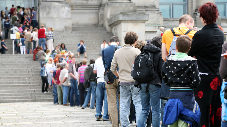 tourists in line