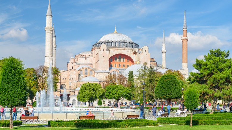 Park beside Hagia Sophia mosque