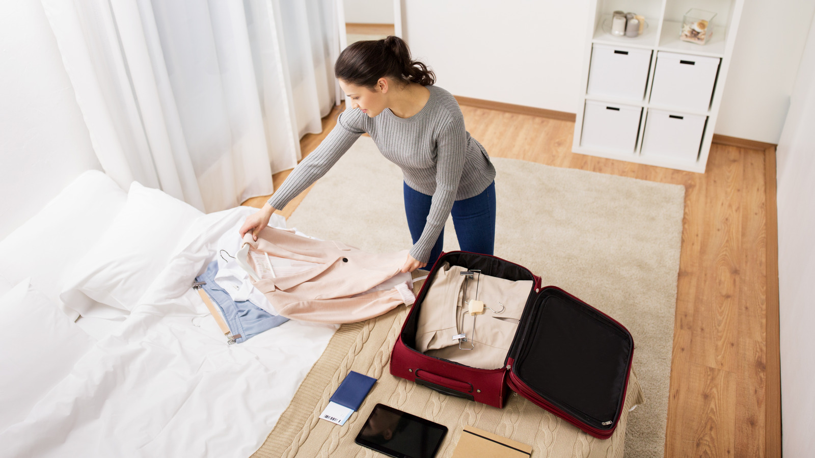 How to Pack a Week's Worth of Clothes in a Carry-On - Samantha Brown's  Places to Love