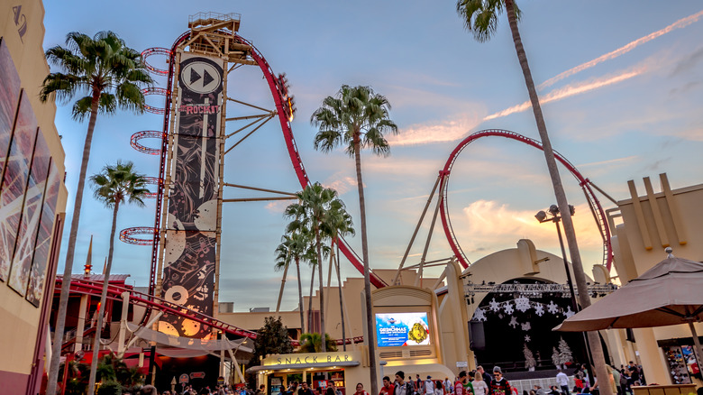 The Hollywood Rip Ride Rockit mid-ride