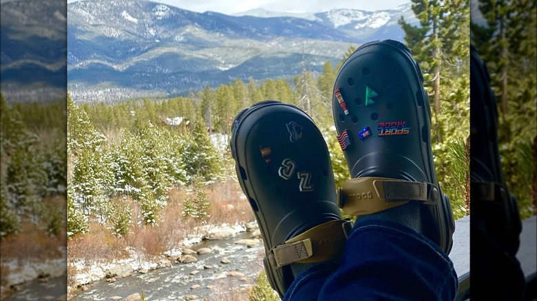 Are crocs good for hiking online