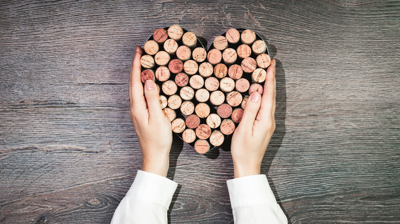 Heart-shaped cork pushpin board