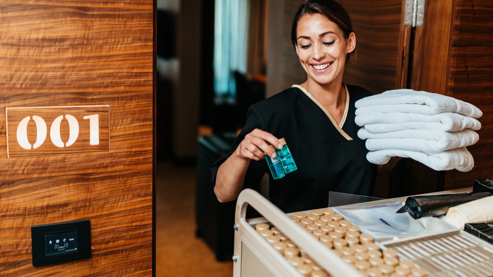 small-things-you-can-do-that-will-seriously-make-your-hotel-housekeeper