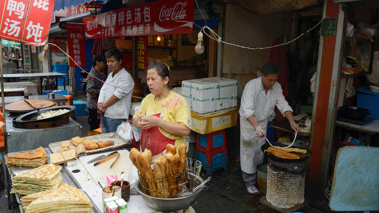 Shangai morning breakfast vendors