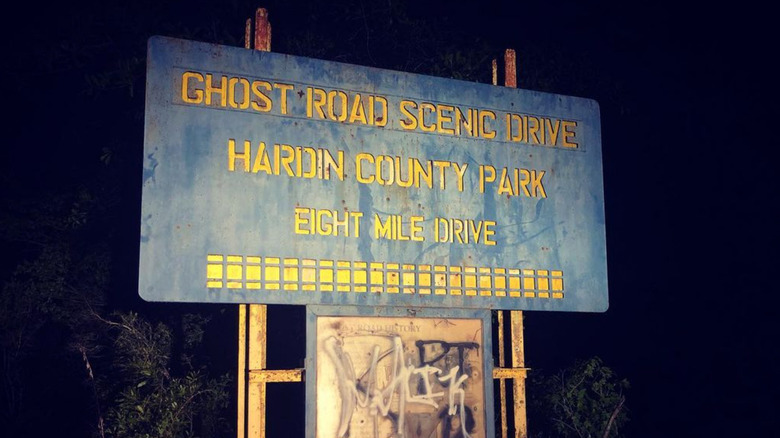 Ghost Road sign marking Bragg Road