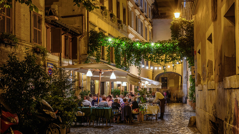patio restaurant in Trastevere