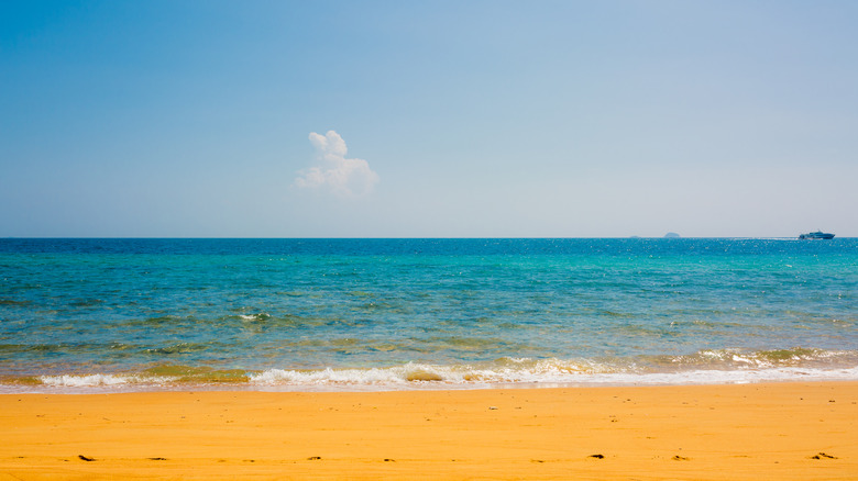 orange sands of Monkey Beach