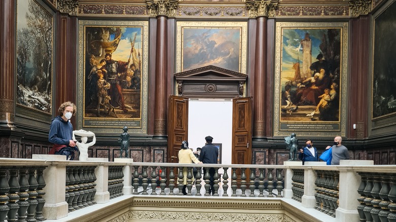 People visiting museum 