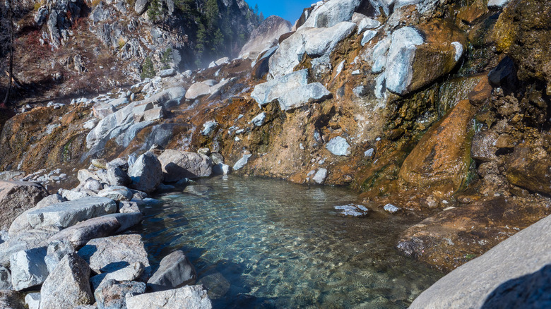 Take A Winter Road Trip In This State With The Most Usable Hot Springs