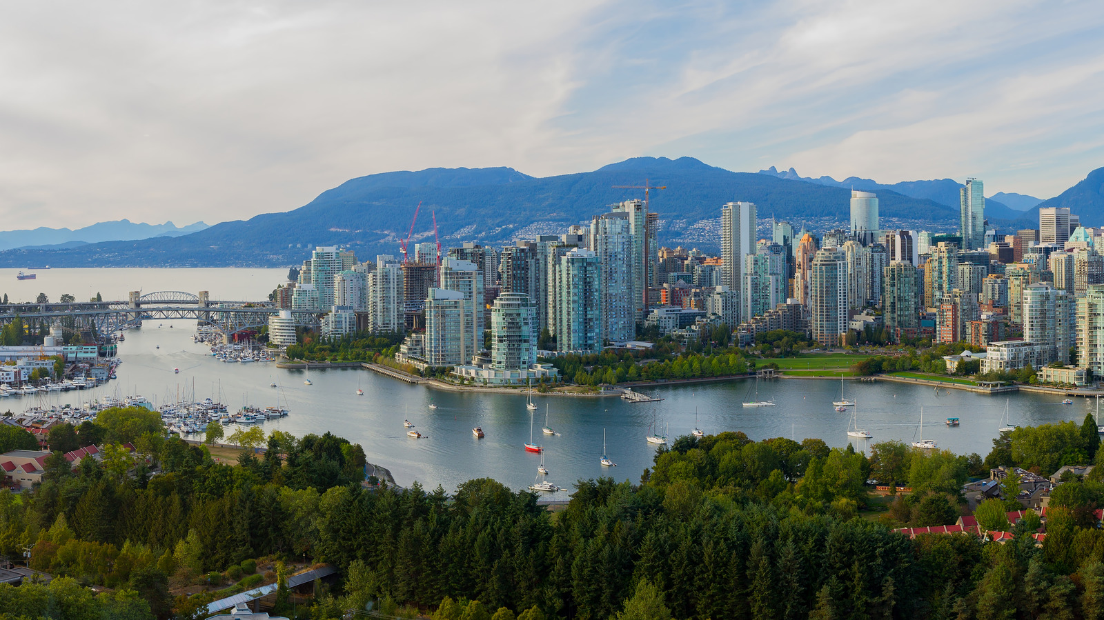 No Hike Needed To Take In All The Beautiful Scenery Vancouver Has To ...