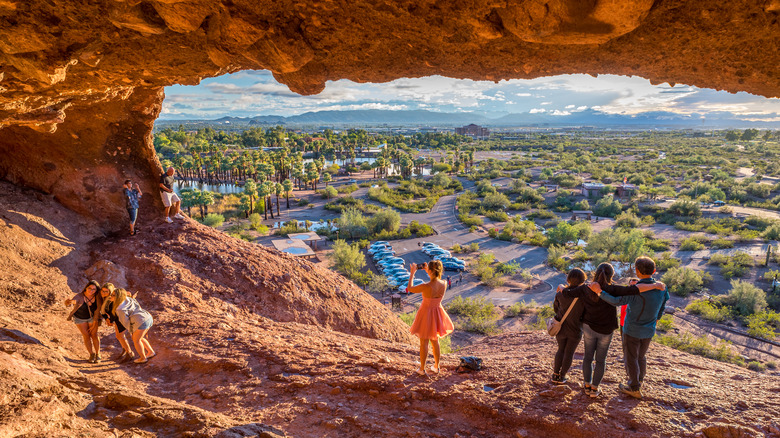 hole in the rock at papago park in phoenix