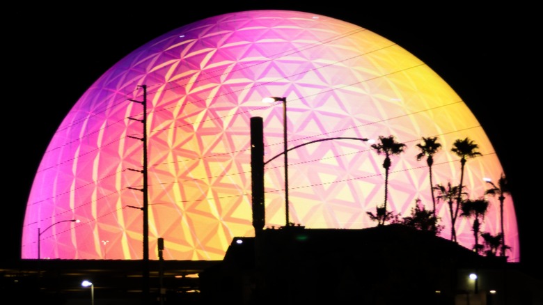 Brilliant colors on Sphere