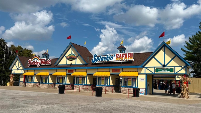 Entrance of theme park in Indiana