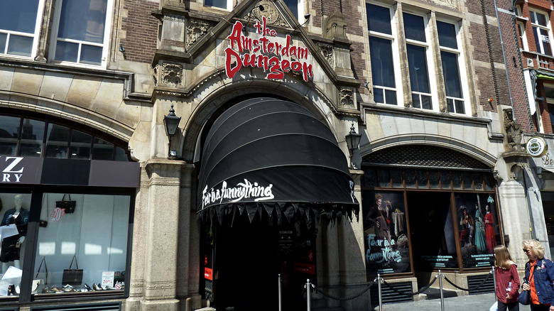 Entrance to the Amsterdam Dungeon