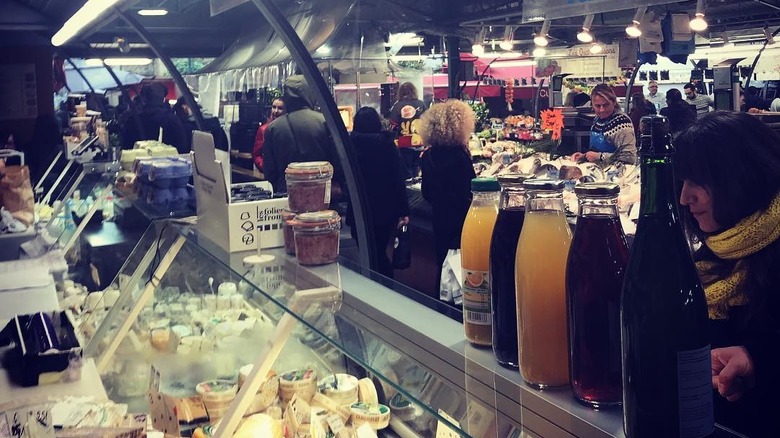 Inside Marché Couvert des Enfants Rouges