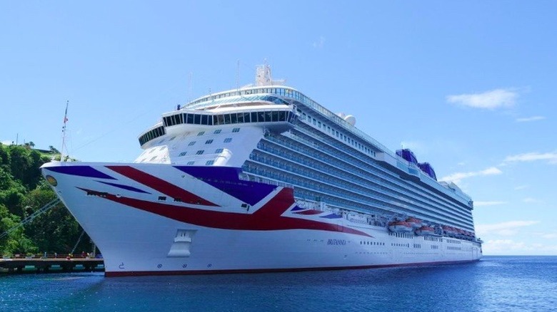 P&O Cruise Ship docked at St. Maarten