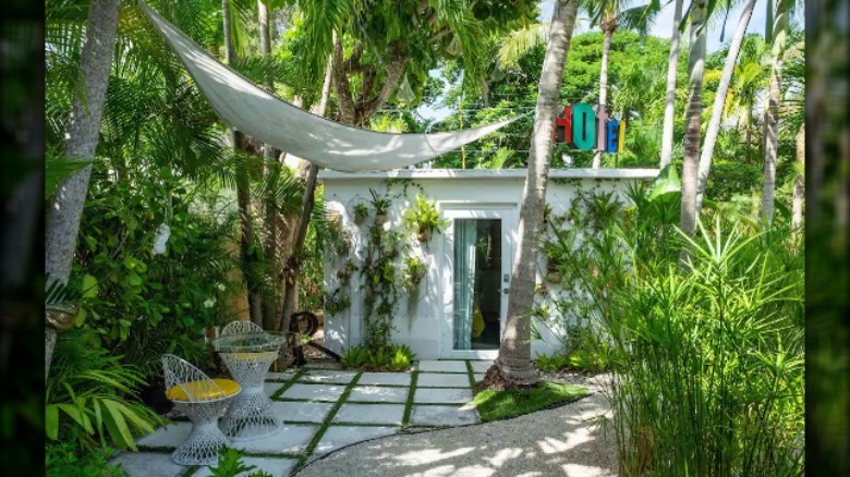 Bungalow Airbnb in Miami, Florida
