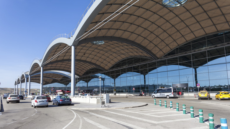 exterior of Alicante Airport