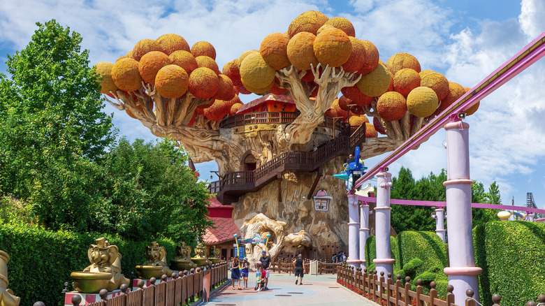 Gardaland's Prezzemolo Tree