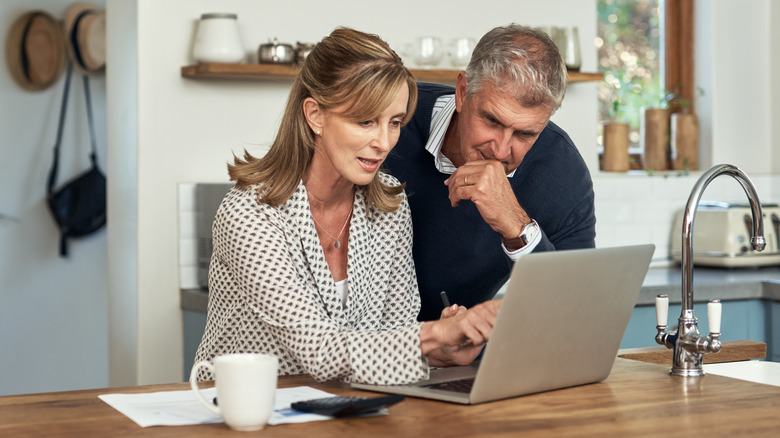 Couple on a computer