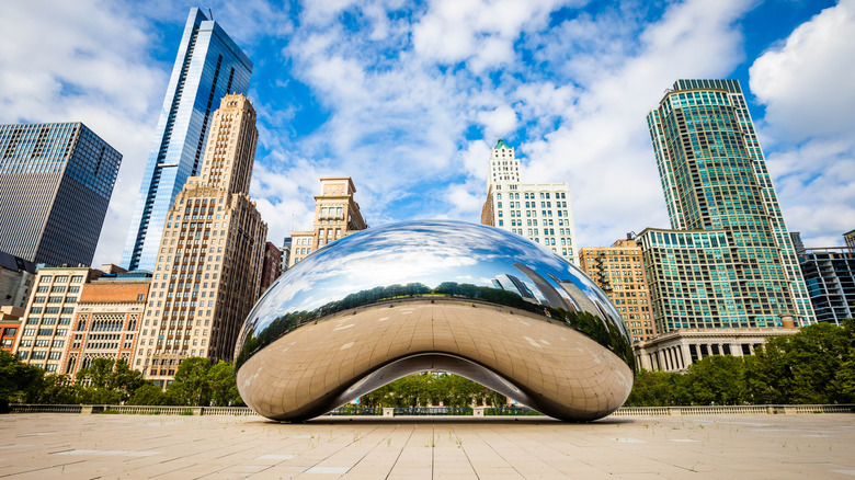iconic bean sculpture in Chicago