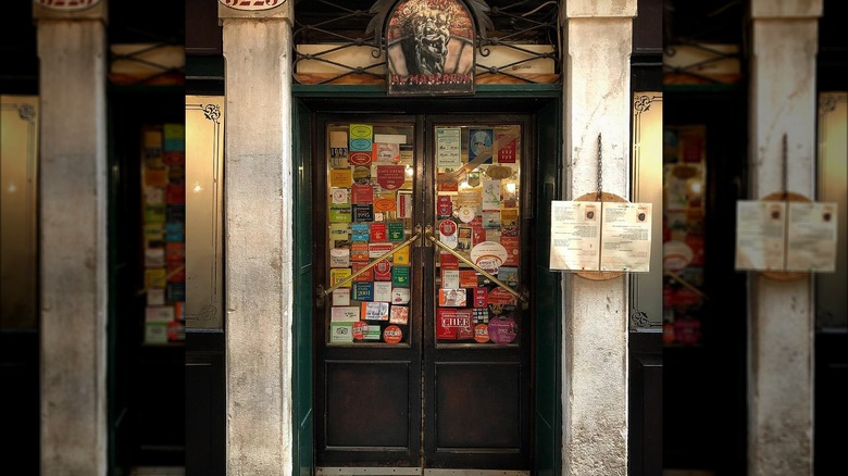 Front door of Osteria al Mascaron